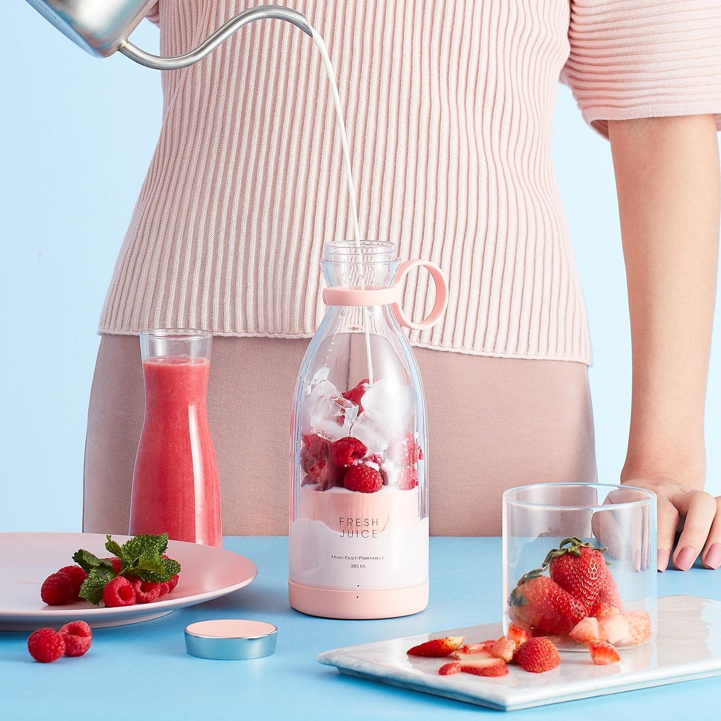 Luxora™ Blender Bottle